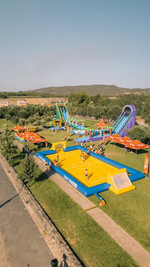 Acqua Party a Ollastra — evento Happy Island 2024